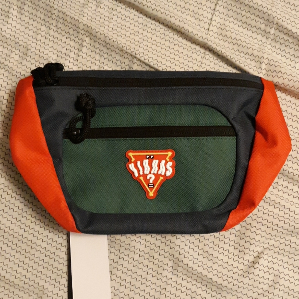 Guess vibras J Balvin fanny pack waist bag